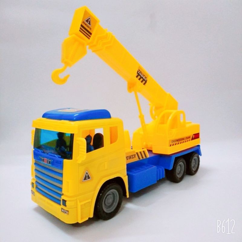 Đồ chơi xe cần cẩu chạy trớn 38cm