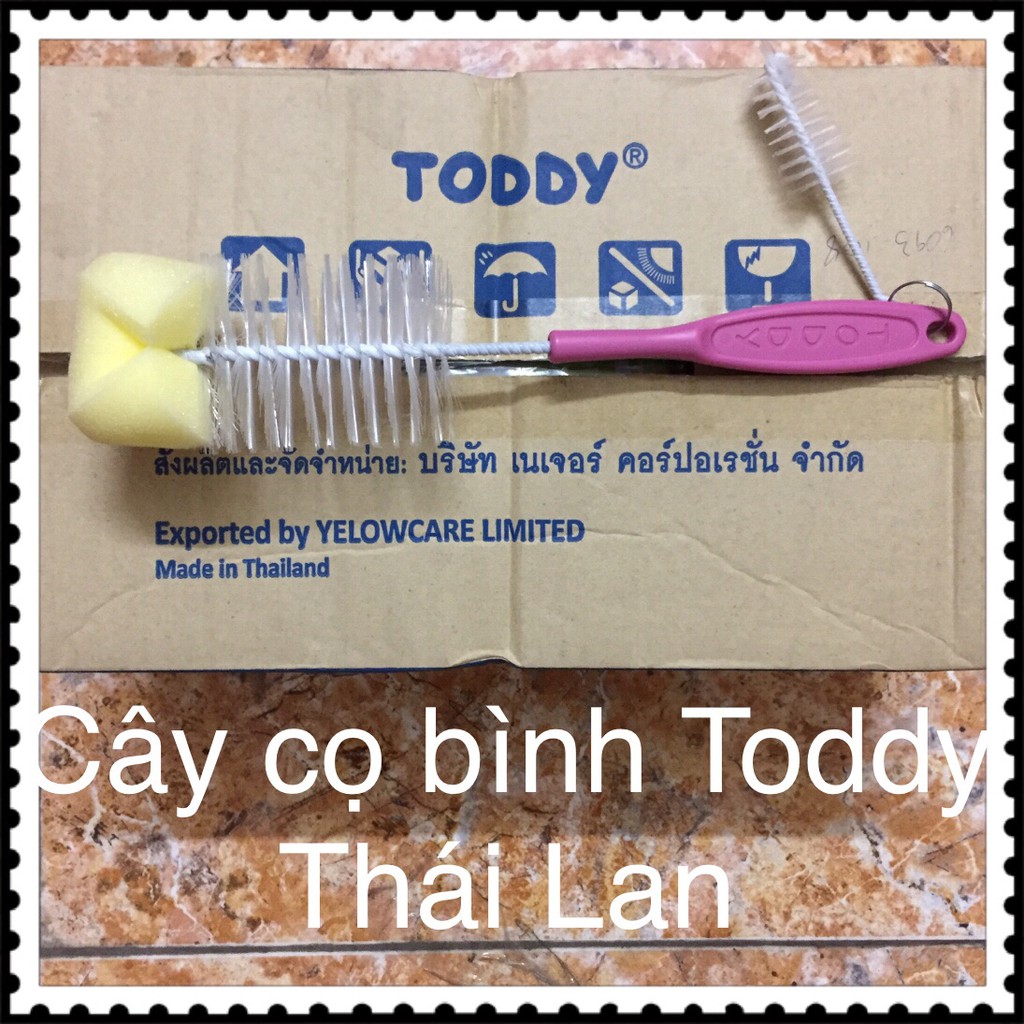 Cọ bình sữa và núm ty Toddy Thái Lan