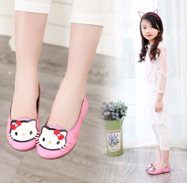 Giày búp bê kitty được thiết kế tinh tế fomr chuẩn màu sắc đẹp cá tính trẻ trung đặc biệt giành cho phái nữ rất thoảimái