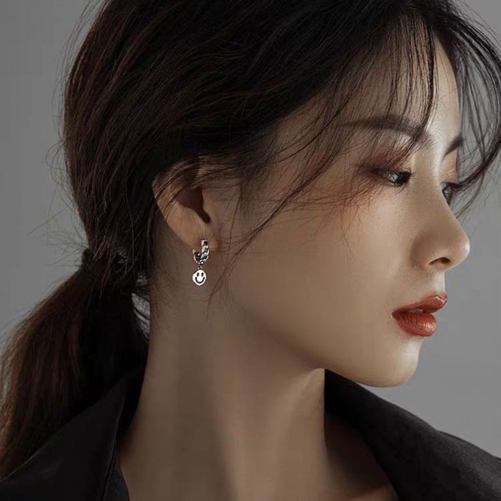 ANEMONE Khuyên tai vòng tròn bằng đồng màu trơn mặt cười phong cách đường phố Hàn Quốc cá tính cho nữ