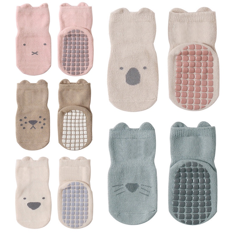 Vớ cotton chống trượt họa tiết hoạt hình cho bé