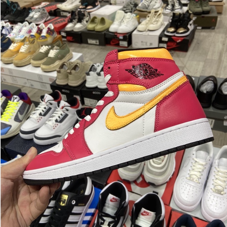 Giày Air Jordan 1 High " Fusion Red "
