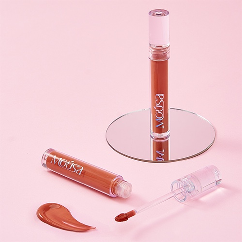 Son kem lì nhẹ môi màu cam đất MOÚSA VELVET LIPCREAM 4.5g 04 - Confident