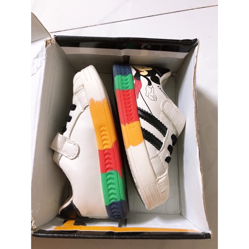 Thanh lý giầy thể thao Mic.key cầu vồng cho bé