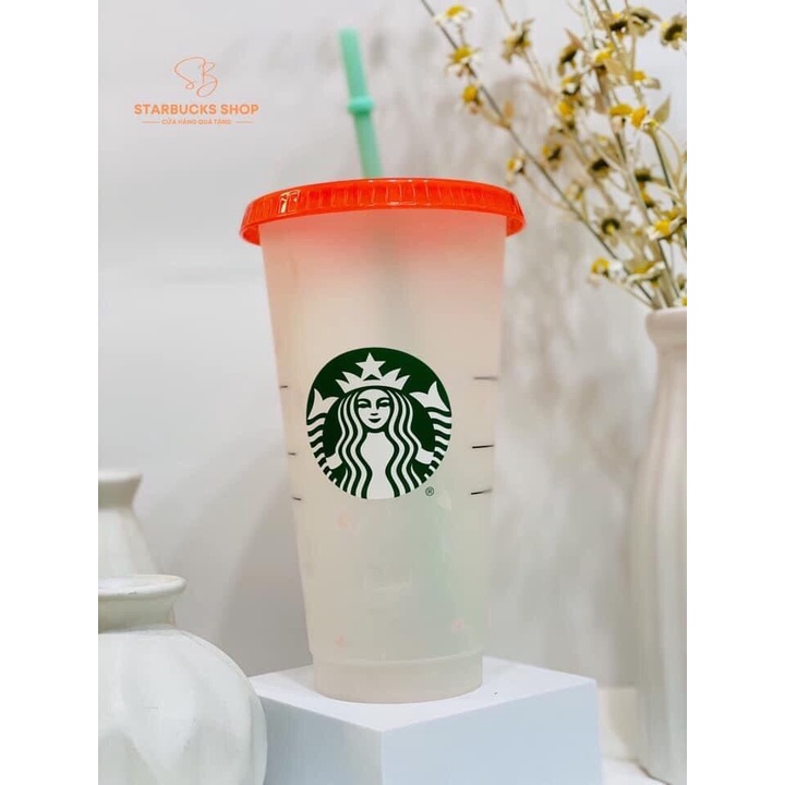 Ly Loang Đổi Màu Starbucks