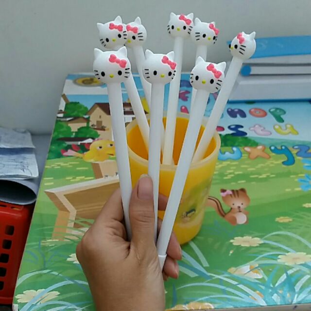 Bút mèo kitty màu trắng