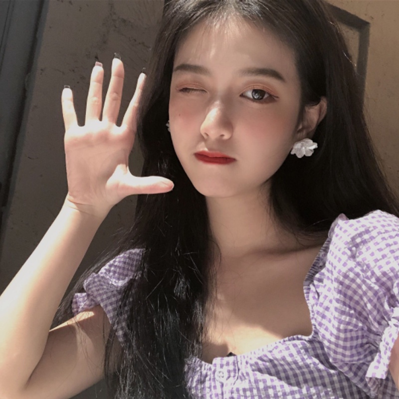 Bông Tai s925 Hình Hoa Hồng Màu Tím / Trắng Bằng Nhựa resin Thời Trang Xinh Xắn Chất Lượng Cao Cho Nữ