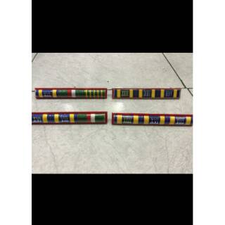 Biển báo 3 ruy băng / cảnh sát