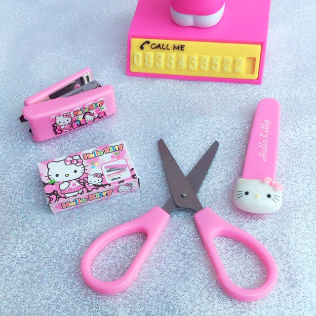 SET KÉO + GHIM BẤM HELLO KITTY