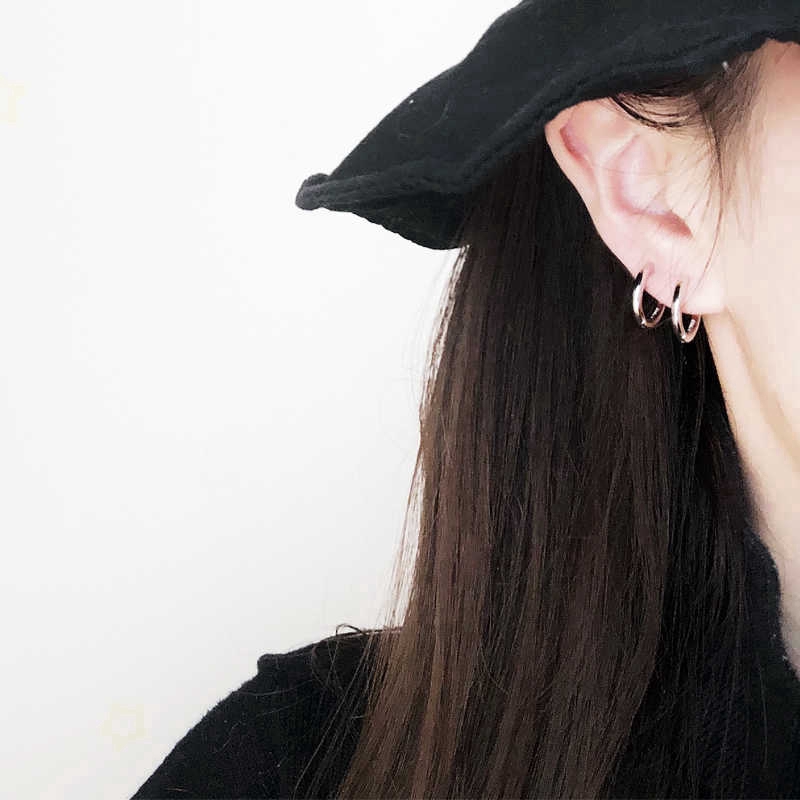 Bông Tai Tròn Thiết Kế Đơn Giản Thời Trang Cho Nữ