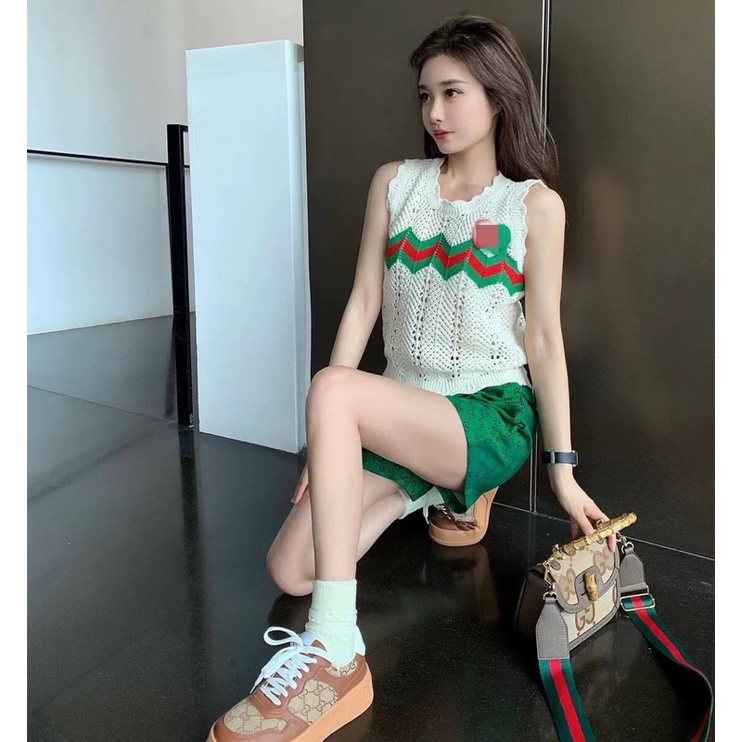 ÁO LEN SÁT NÁCH KẺ NGỰC 69