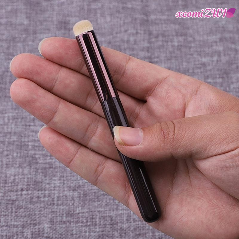 Cọ môi che khuyết điểm Kumomini đa công dụng tiện lợi
