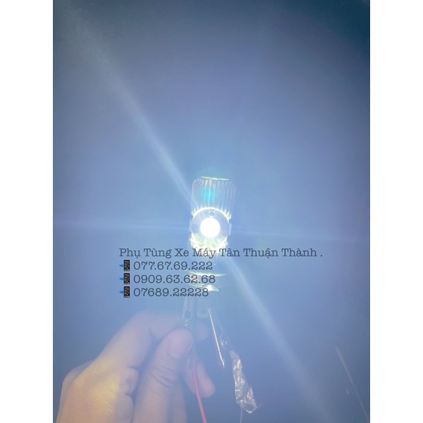 Bóng Led Bi Pha Dream, Wave , Exciter 135 đời đầu Sáng Trắng chân M5 / H4