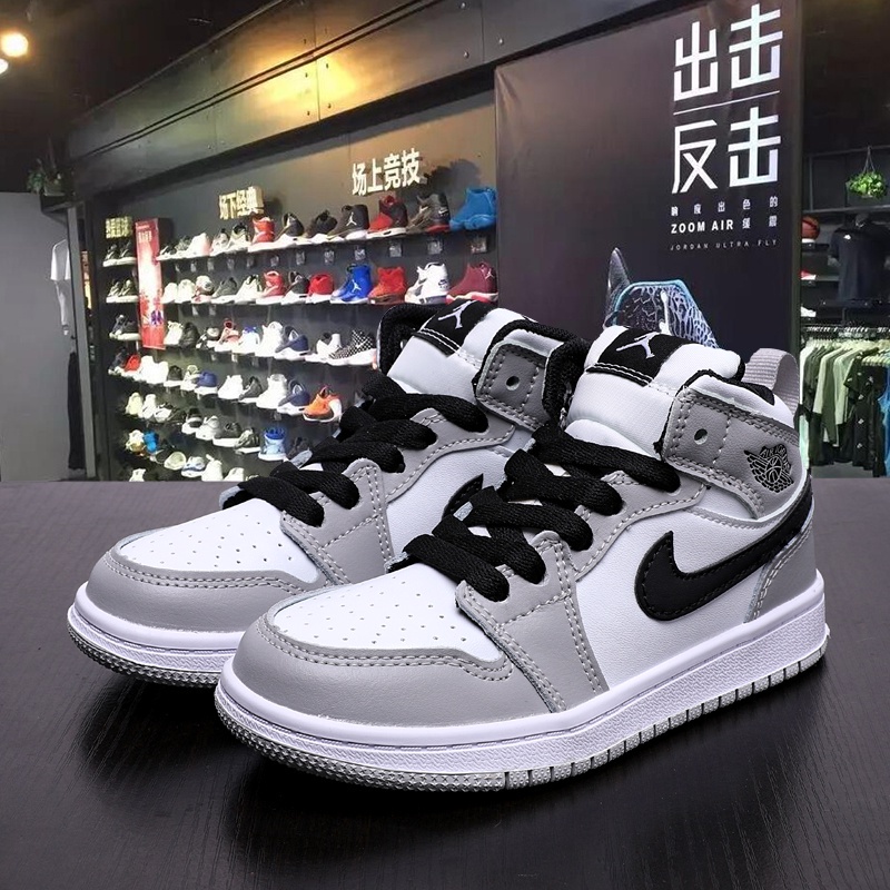 Giày thể thao Nlke AIR JORDAN AJ1 Eur25-35 cho bé