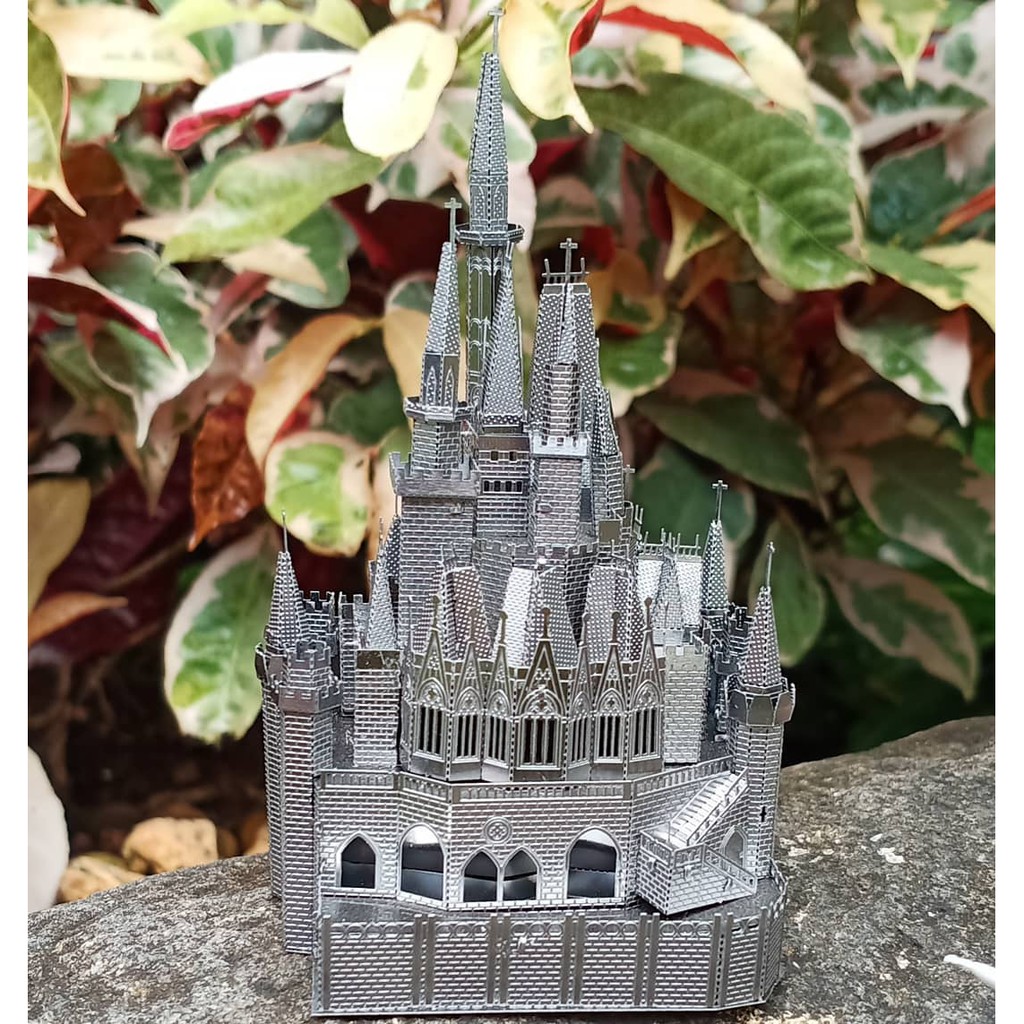 Mô Hình Lắp Ráp 3d Kim Loại Lâu Đài Công Chúa Lọ Lem Cinderella Castle [Chưa Lắp]