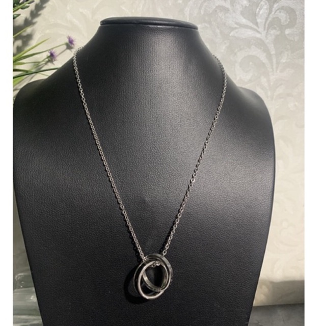 Dây chuyền Love đan lại với nhau đính đá trắng nhỏ siêu sáng Ms:313