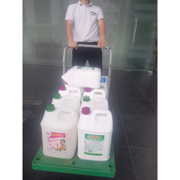 Tẩy nhà vệ sinh can 10L