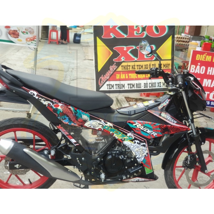 ( Quí khách vui lòng mang ra tiệm cho thợ dán ) Tem raider fi cá chép đỏ đen