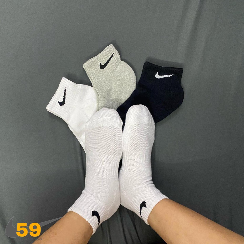 Pack 3 đôi tất / vớ Nike Chính Hãng Cổ Trung - Màu Trắng - Swoosh59