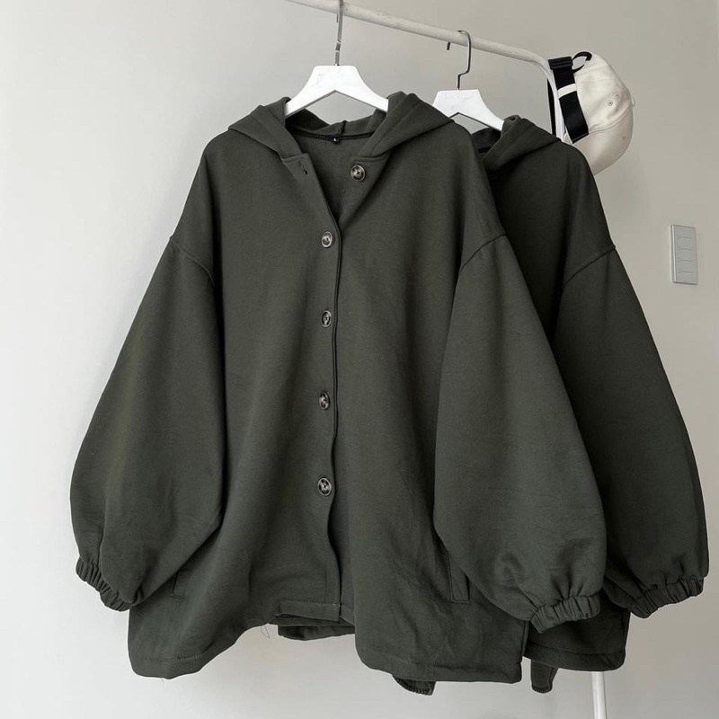 (SẴN) Áo khoác form rộng tay bồng Gài Nút unisex ( Nam nữ đều mặc được)