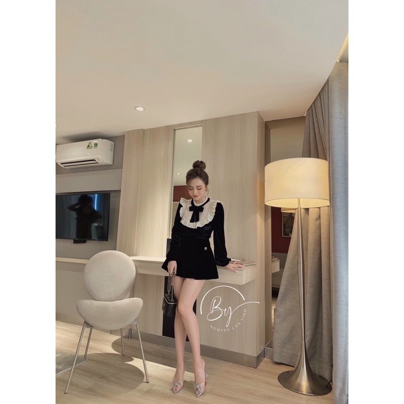 Set nhung cổ bèo kèm chân váy sang chảnh