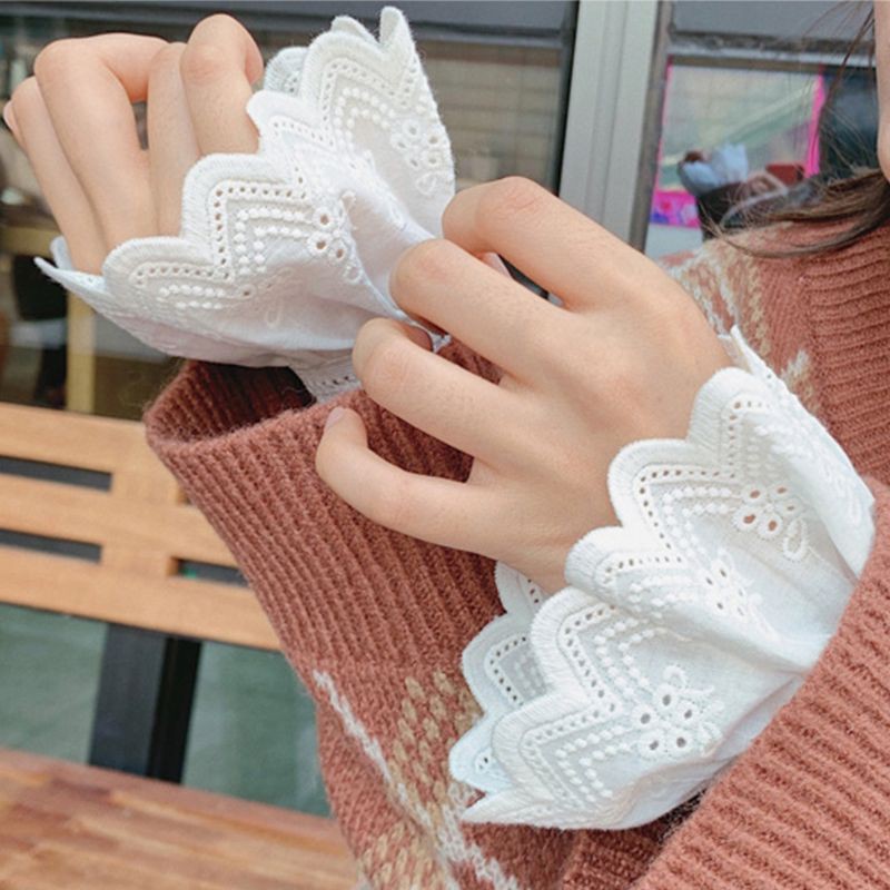 Ống tay áo loe phối ren hoa thời trang xinh xắn cho nữ