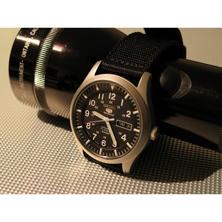 Đồng hồ Seiko 5 quân đội nam SNZG15J1