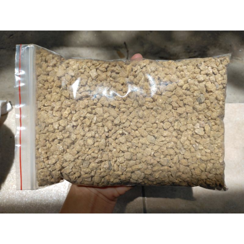 1kg đá Masato rải mặt chậu, giữ màu sen đá