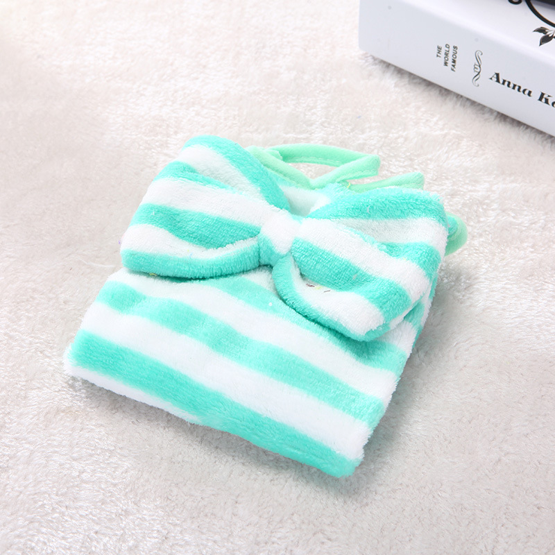 Khăn Lau Tay Treo Tường Hình Nơ Xinh Xắn