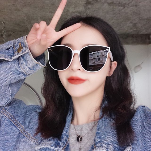 Mắt kính thời trang trẻ trung năng động_ chống UV 400 _ bảo hành 12 tháng