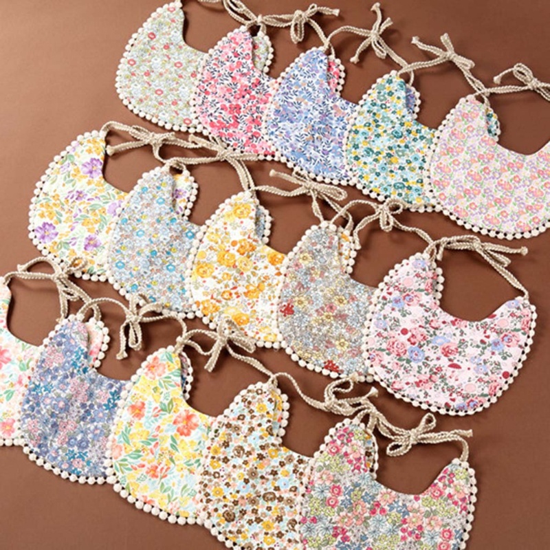 Yếm Ăn Cotton Hai Mặt In Họa Tiết Xinh Xắn Dành Cho Bé