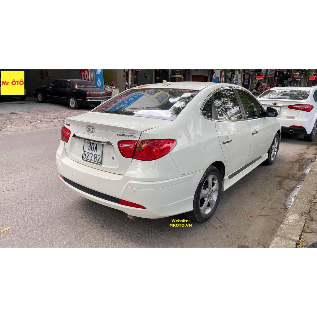 RÈM CHE NẮNG NAM CHÂM CHO XE HYUNDAI AVANTE . BẢO HÀNH 2 NĂM TOÀN QUỐC