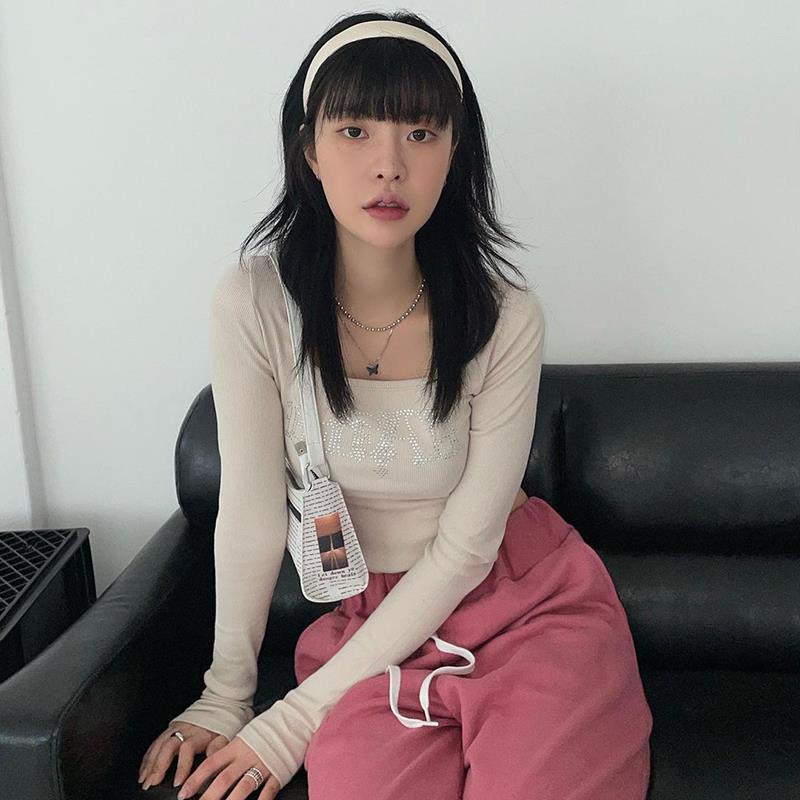 DUNEA Áo kiểu DUNEA tay dài cổ vuông họa tiết đính đá long lanh xinh xắn thời trang dành cho nữ