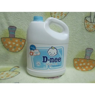 Nước giặt quần áo em bé D-nee Xanh 3 Lít