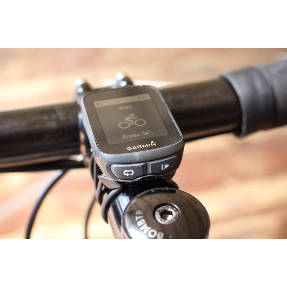 Đồng hồ hỗ trợ đạp xe hiệu Garmin 130