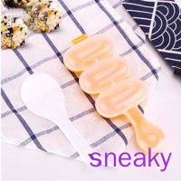 Khuôn Làm Cơm Cuộn 3 Ngăn Bằng Nhựa Chống Dính Diy