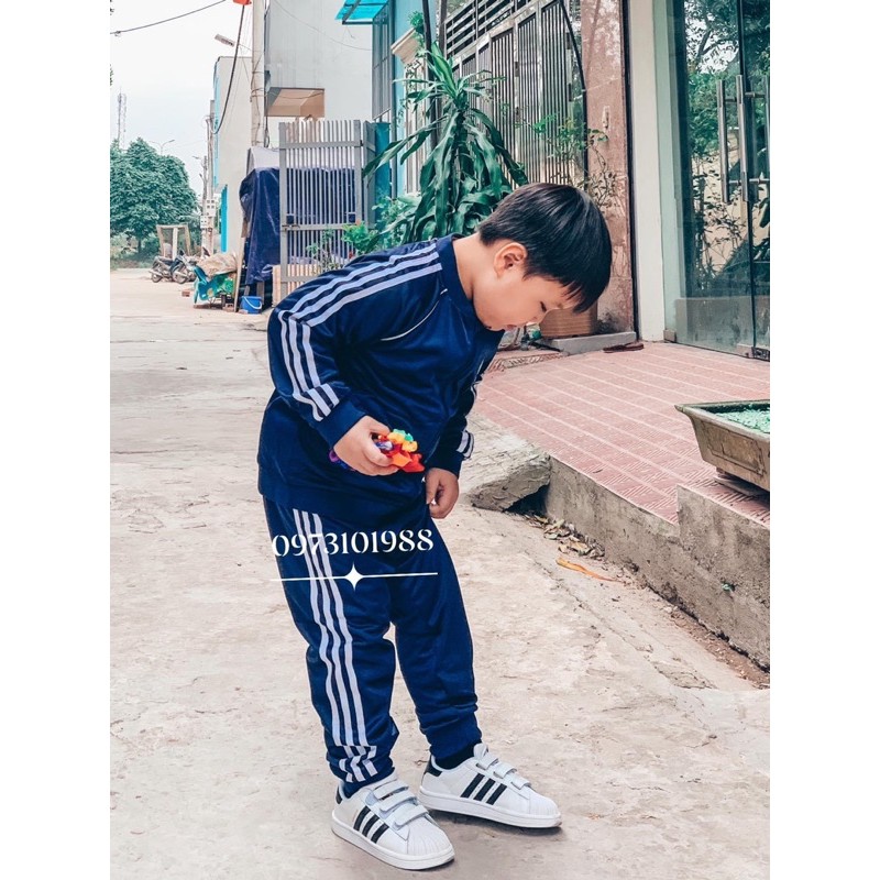 Bộ thể thao adidas