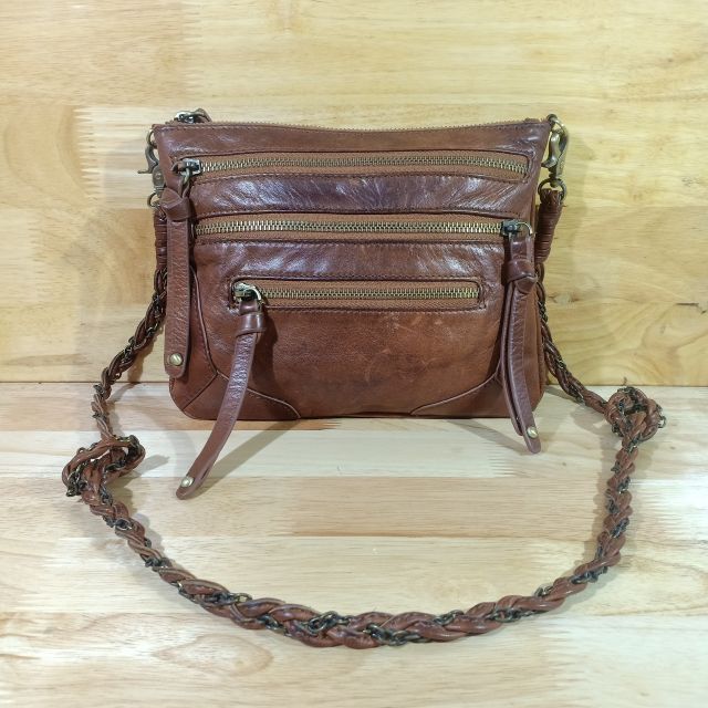 Túi đeo chéo da thật secondhand  240712