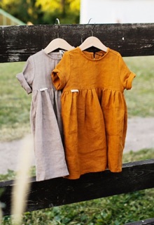 Vải linen bột màu vàng cam (đậm hơn vàng mustard)