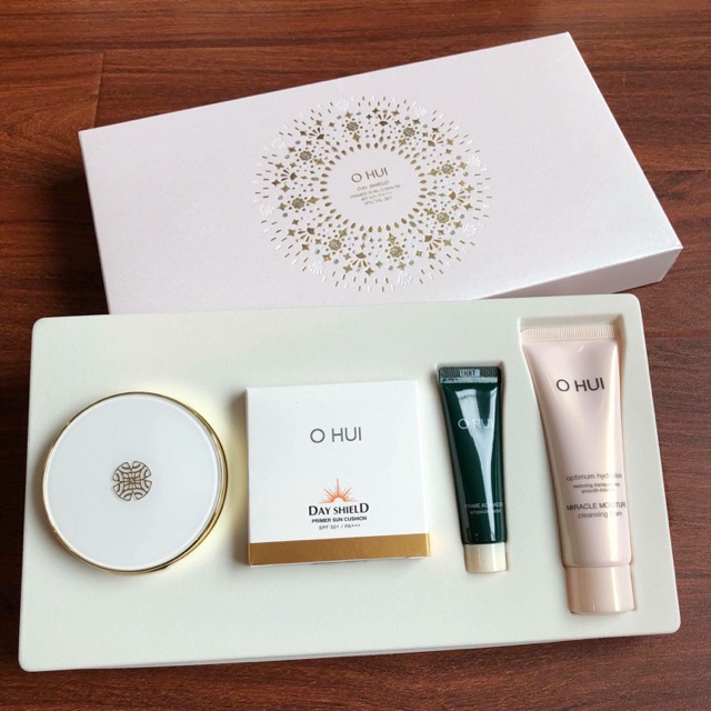 Cúhion chống nắng Ohui