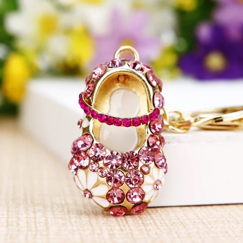 Móc khoá thời trang hình giày búp bê treo trang trí túi xách, ba lô, ô tô