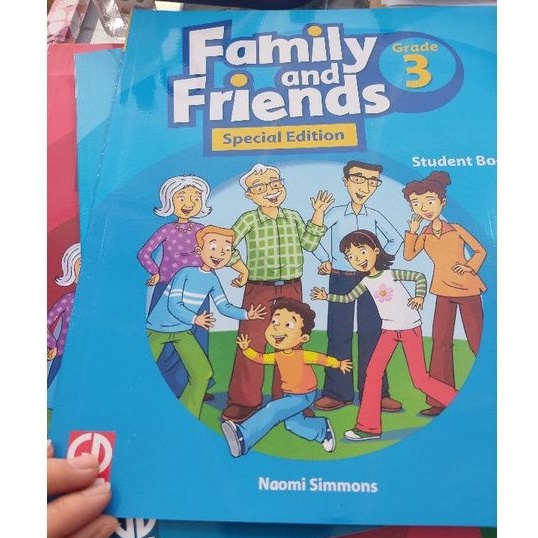 Bộ Tiếng Anh Family and Friends Lớp 3 (2 cuốn gồm bìa bao)