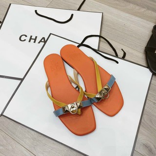 Dép xỏ ngón khóa cam , đen