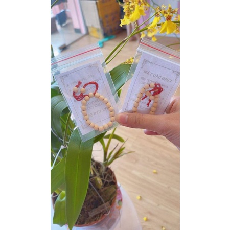 vòng dâu tằm cho bé