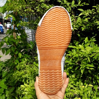 GIÀY THỂ THAO NAM CỘT DÂY ASIA CSH03 ( XĐ SỌC TRẮNG - ĐEN SỌC ĐỎ)