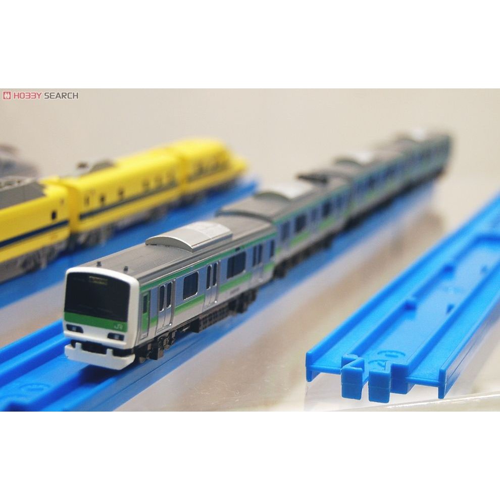 Mô Hình Tàu Hỏa Chạy Pin Takara Tomy Series E231-500 Yamanote Line (Không kèm theo đường ray, không kèm pin)