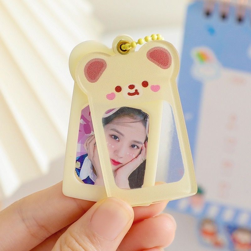 Móc khóa nhựa chú gấu đựng ảnh idol ^^