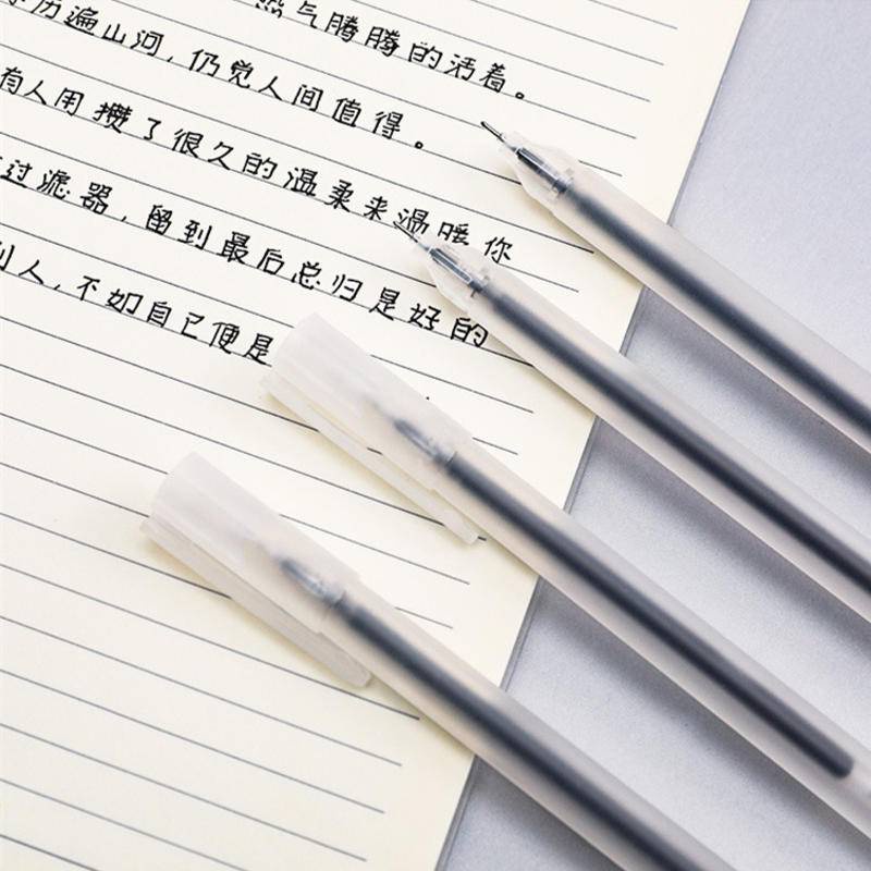 Bút Mực gel Trong Suốt Ngòi 0.5mm