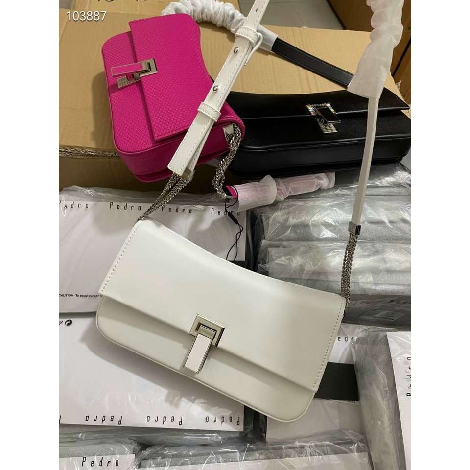 Túi Xách Nữ P.ed.r.o Kẹp Nách Khóa Nhấn Size 24cm
