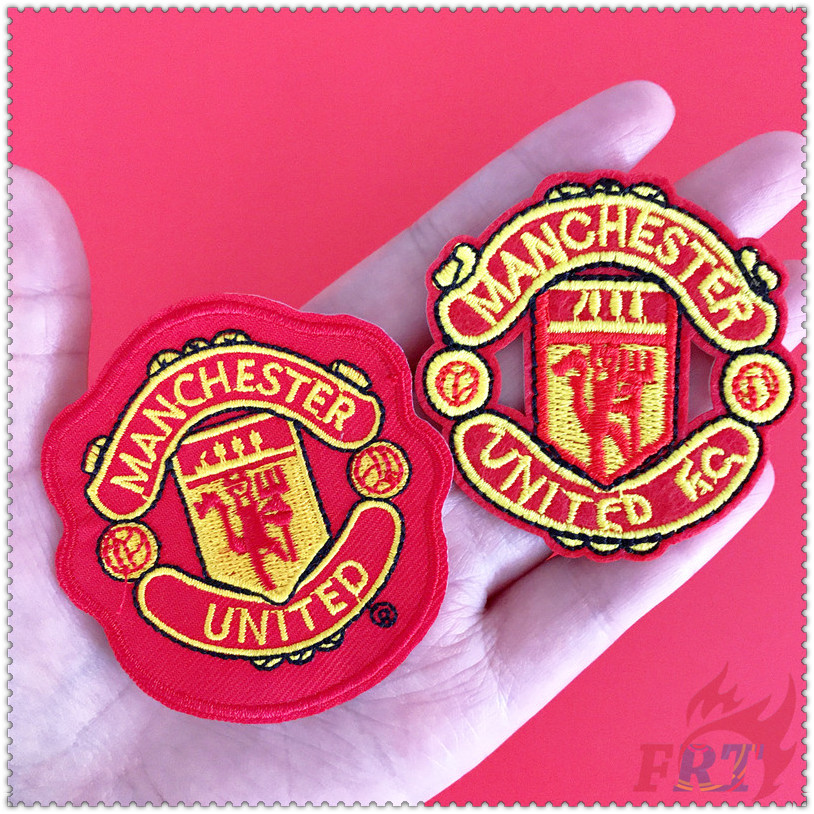 Miếng Vá Ủi Thêu Hình Câu Lạc Bộ Bóng Đá Độc Đáo